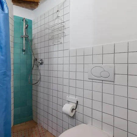 Guesthost - La Volta