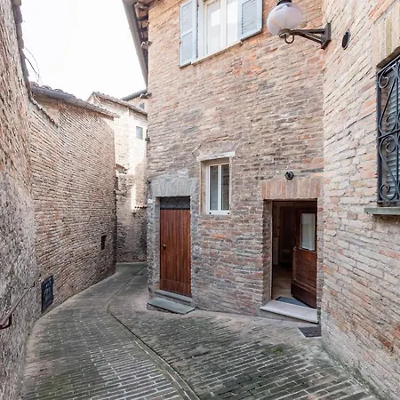 Guesthost - La Volta Appartamento *