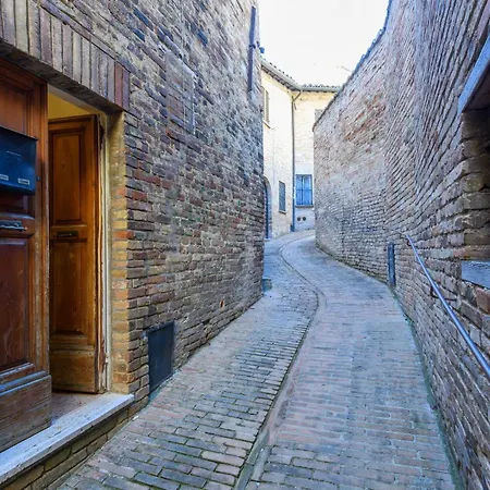 Guesthost - La Volta Appartement *